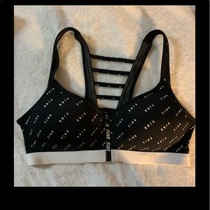 PINK Ultimate Front Close Sport Bra